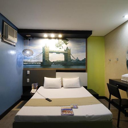 Hotel Dreamworld Araneta Cubao Eksteriør billede