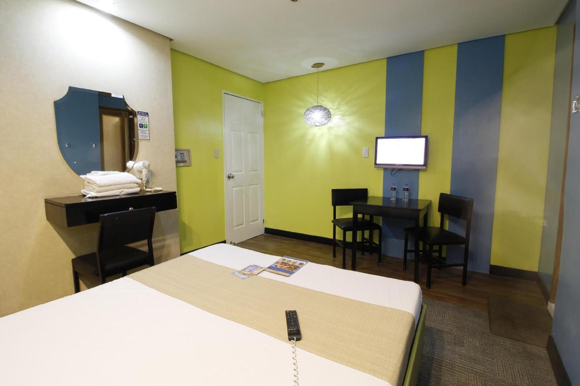 Hotel Dreamworld Araneta Cubao Eksteriør billede