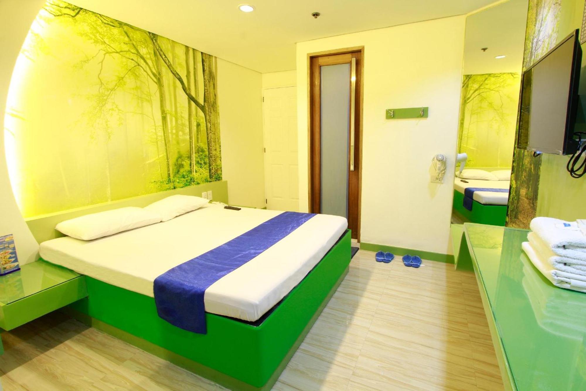 Hotel Dreamworld Araneta Cubao Eksteriør billede