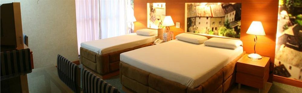 Hotel Dreamworld Araneta Cubao Eksteriør billede