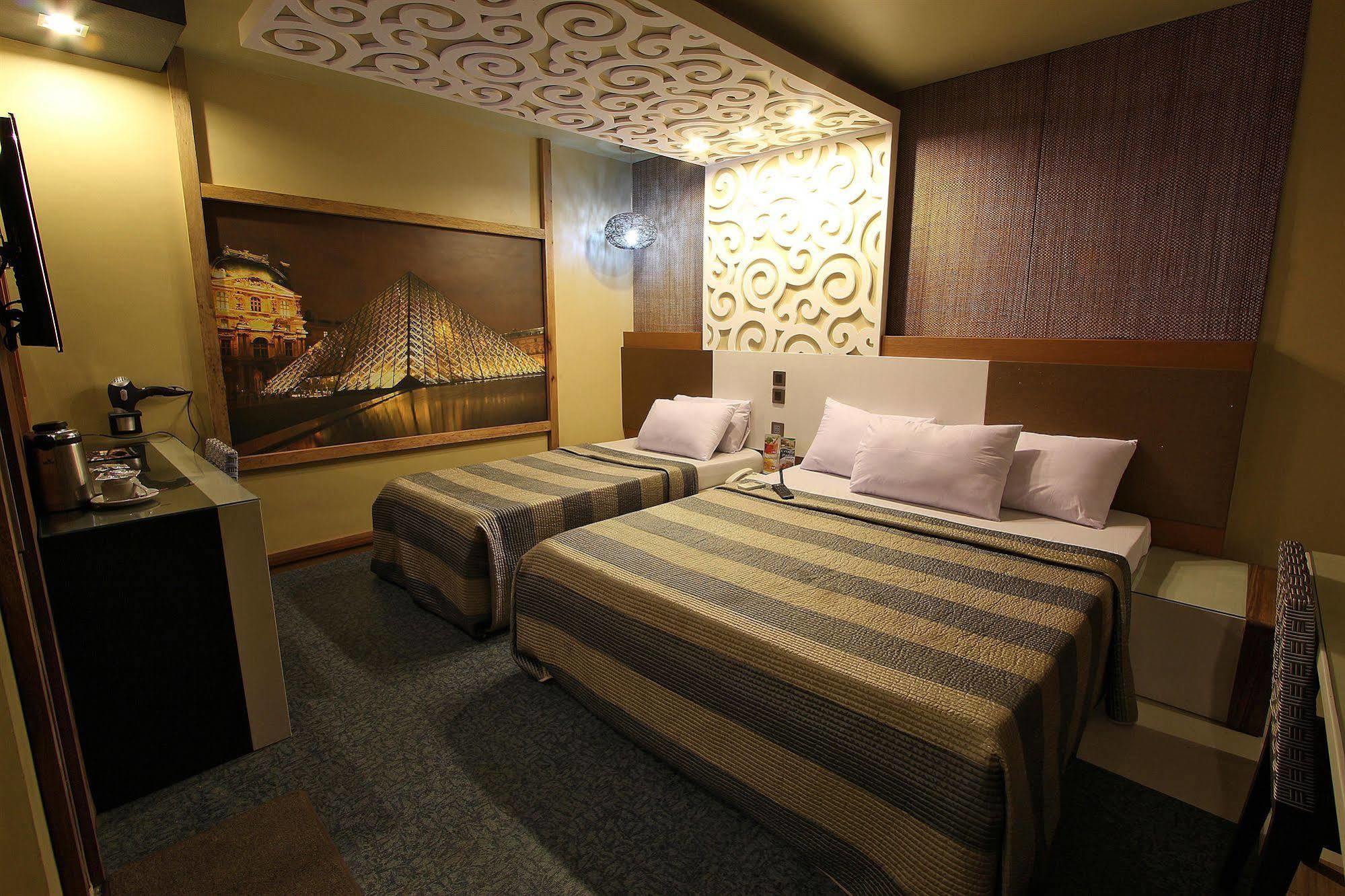 Hotel Dreamworld Araneta Cubao Eksteriør billede
